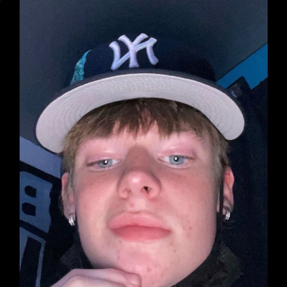 Meet your Posher, Connor - Picture 1 of 1